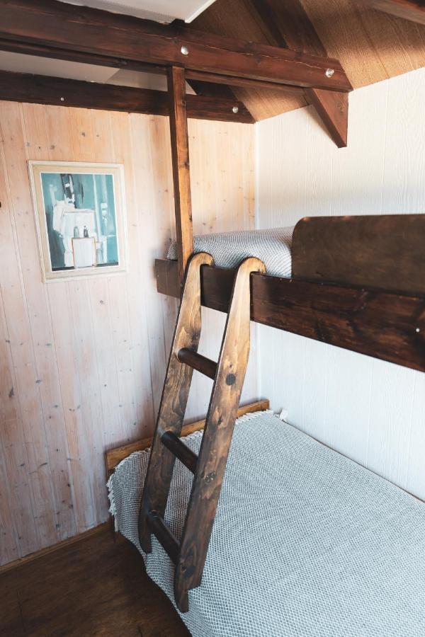 Bjoerk - A Cozy Hilltop Cottage - Great Location! Blaskogabyggd Екстер'єр фото